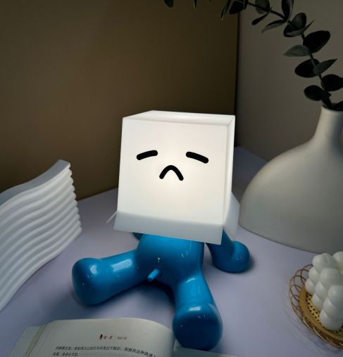 Lampen-Larry - Sitzend Boxed