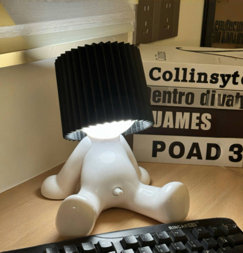Lampen-Larry - Sitzend