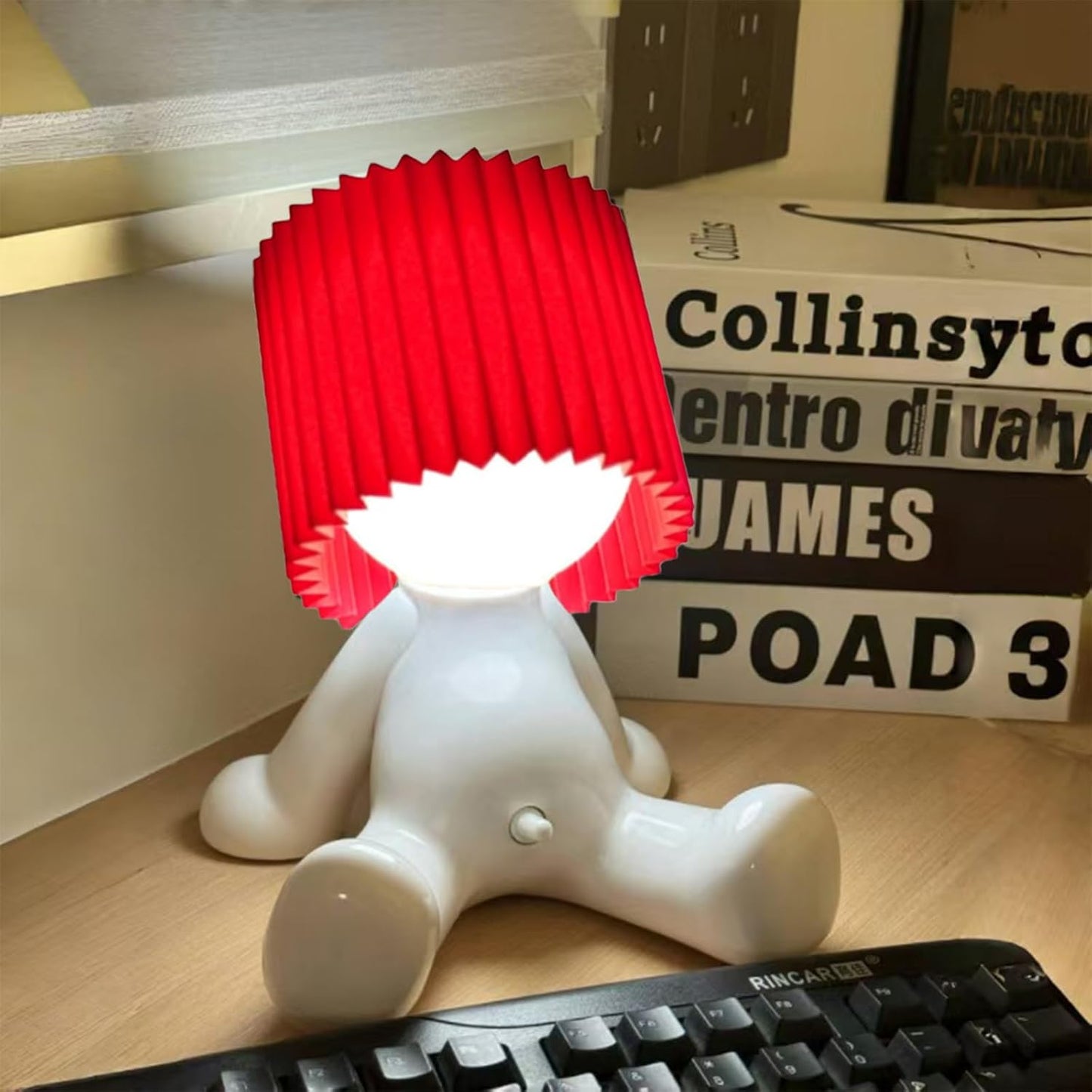 Lampen-Larry - Sitzend