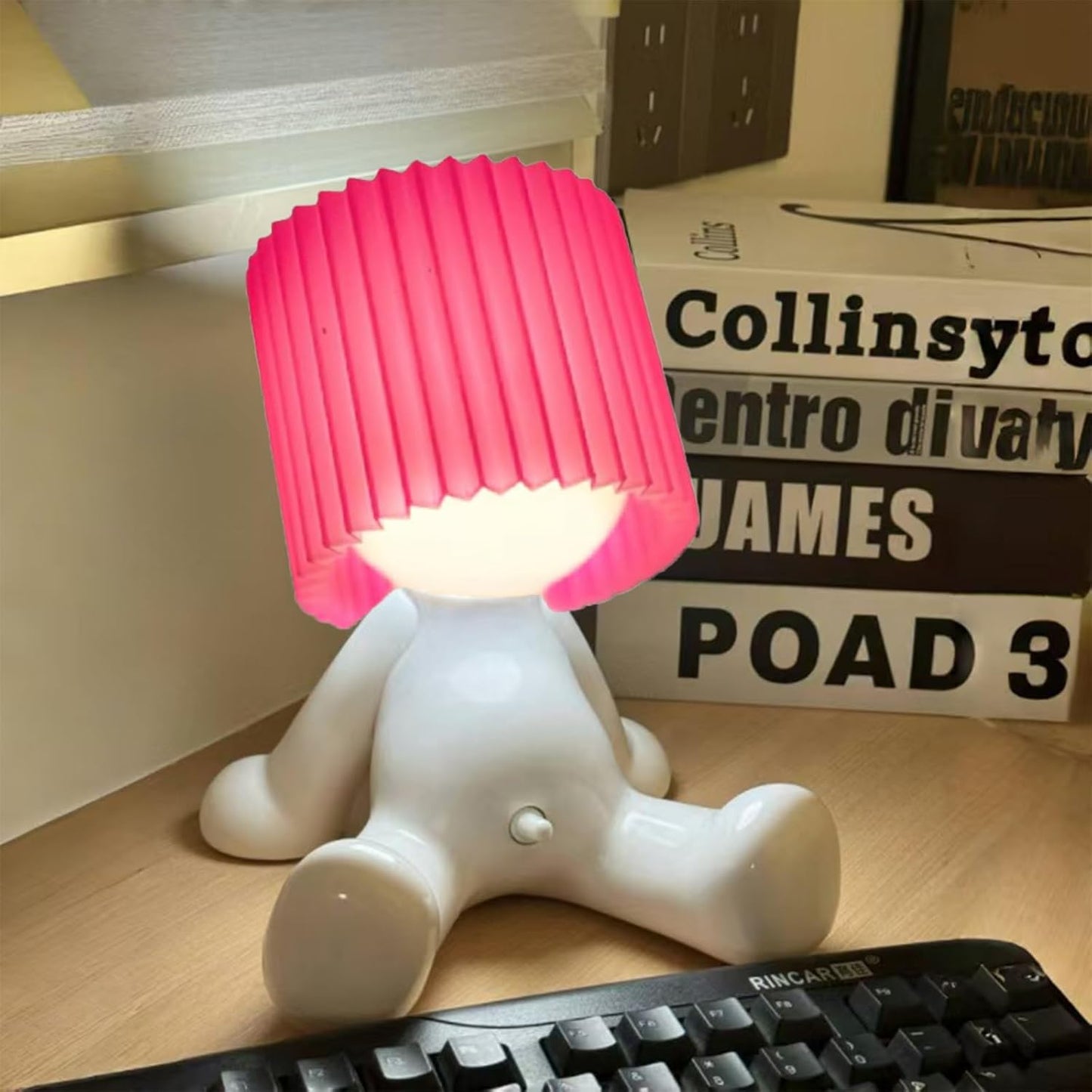 Lampen-Larry - Sitzend