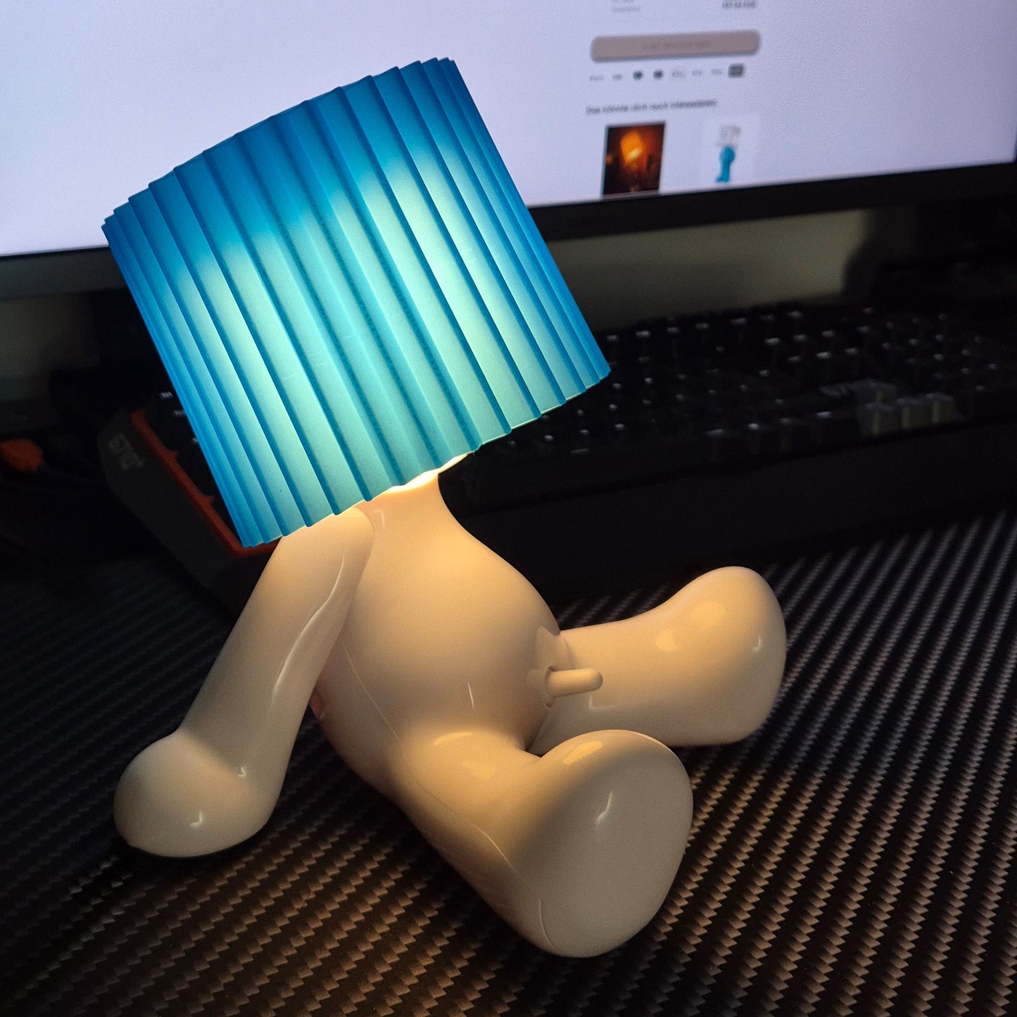 Lampen-Larry - Sitzend