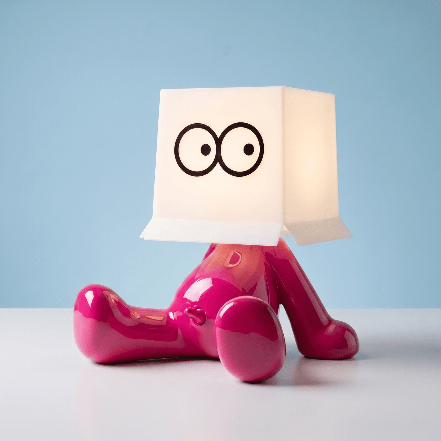 Larry the Lamp - Sitting Boxed