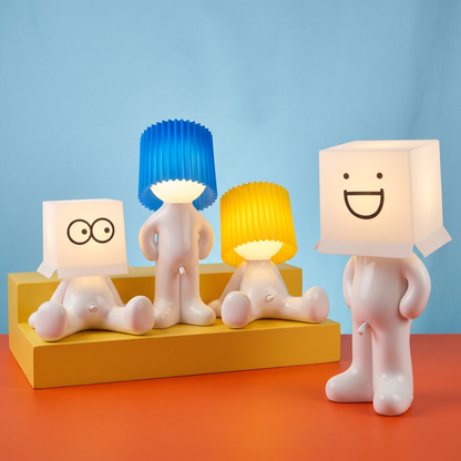 Lampen-Larry (Sitzend)