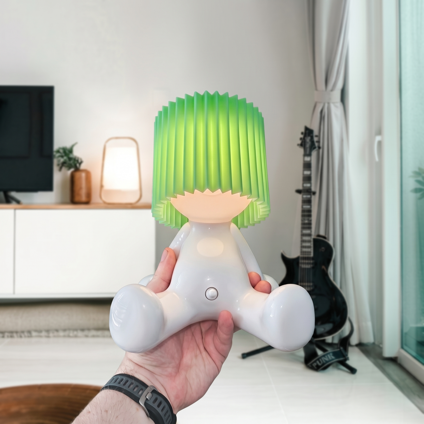 Lampen-Larry (Sitzend)